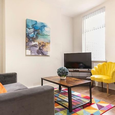 3-Bedroom Home In Liverpool L15 With Free Parking מראה חיצוני תמונה